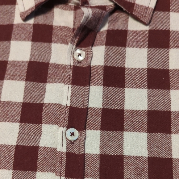 2 Very Nice Flannels.  Red and Green Plaid &  Burgundy And Gray Checked. - Picture 10 of 10